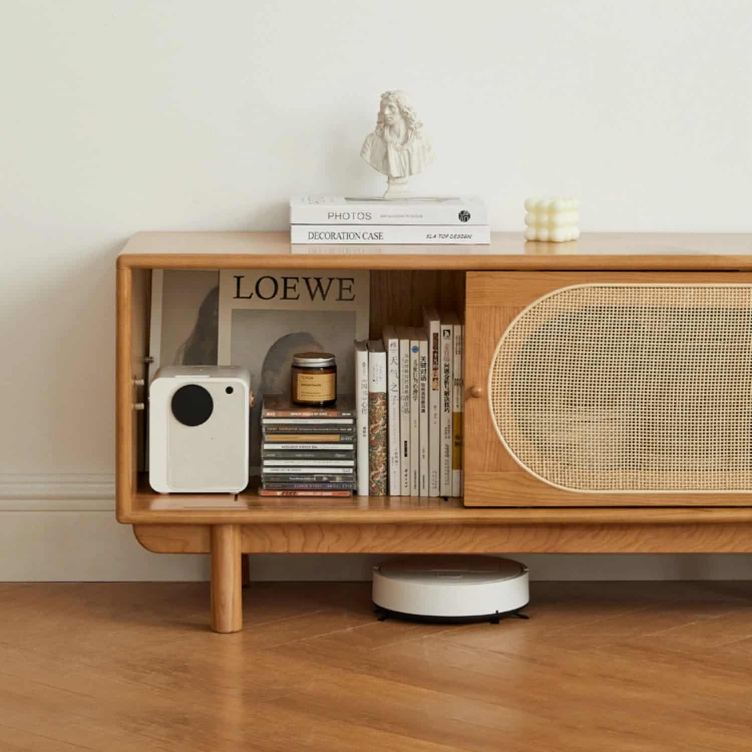 Nordic wood TV