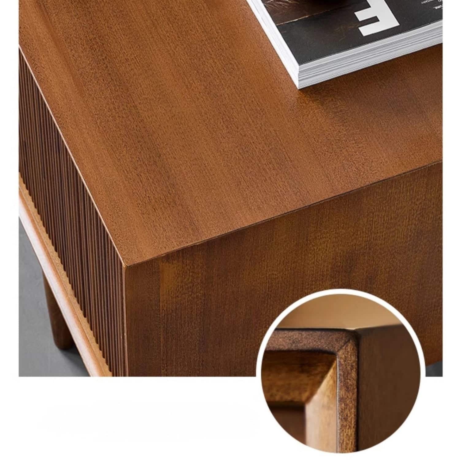 Corner detail of
