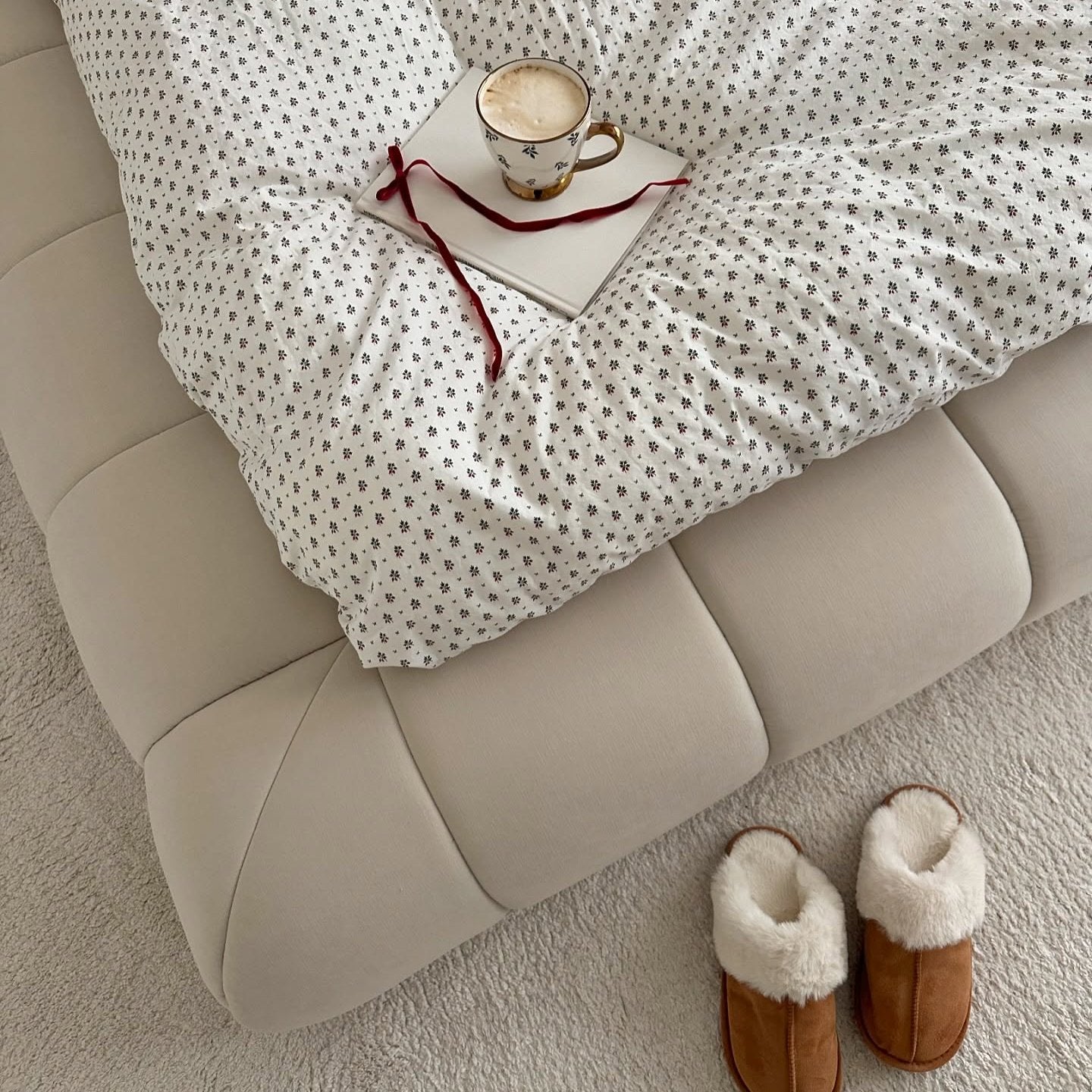 Aurel Bed with