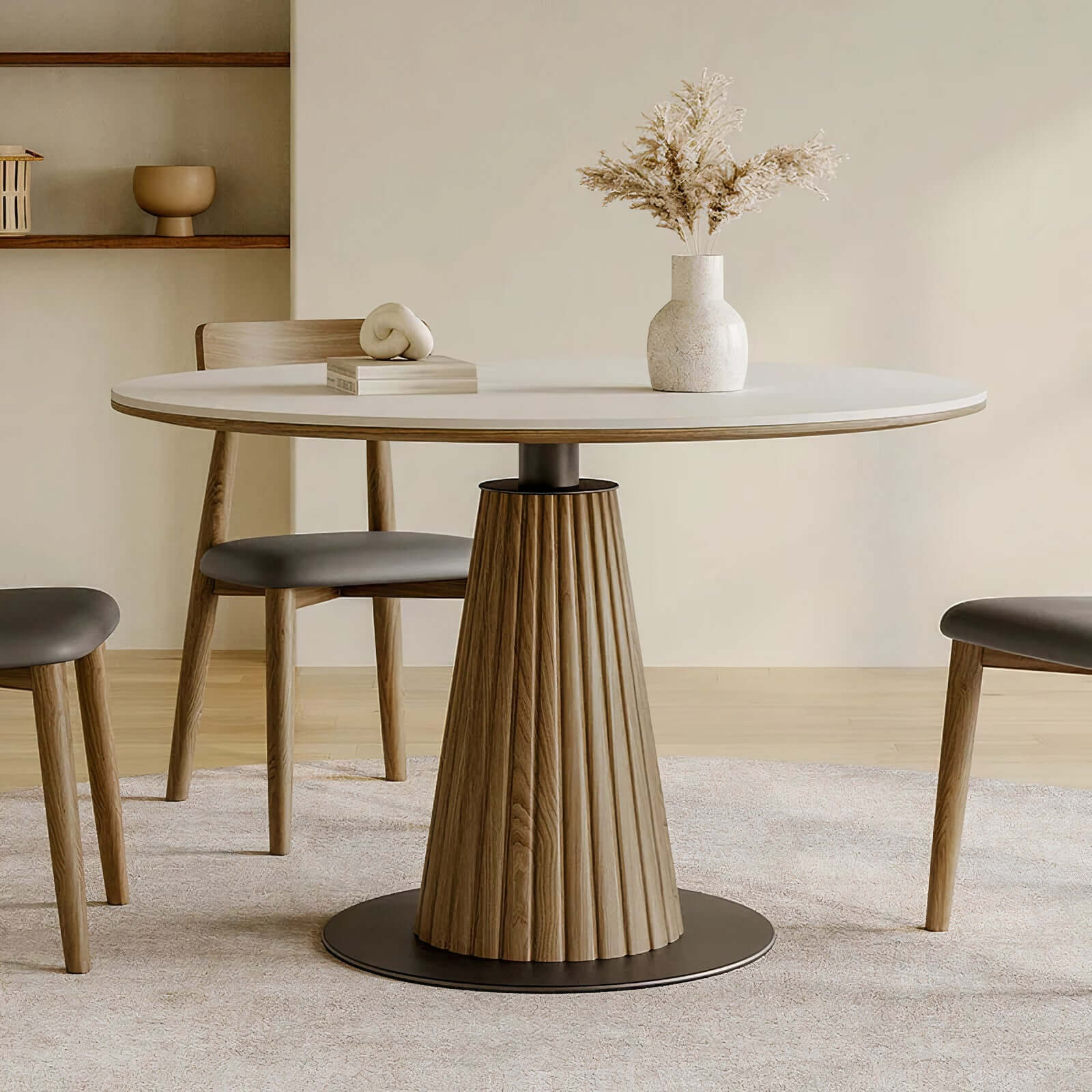 Atala round dining