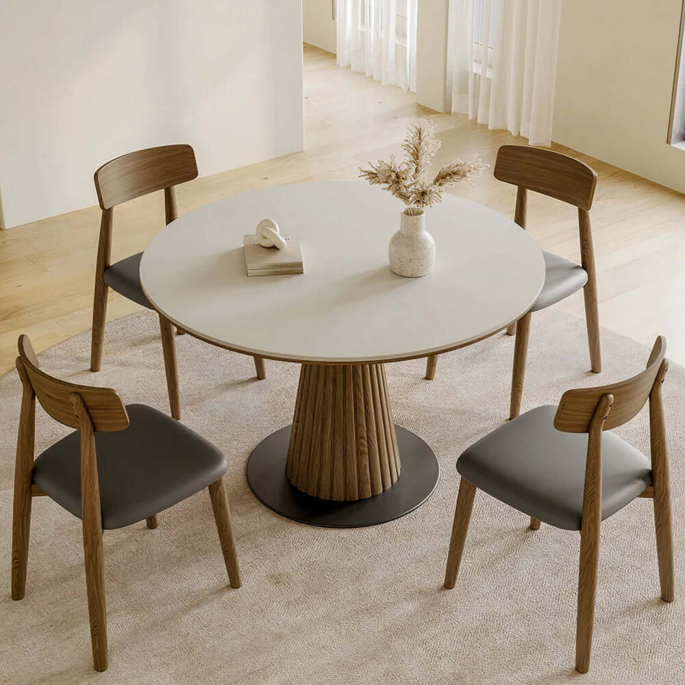 Atala round dining