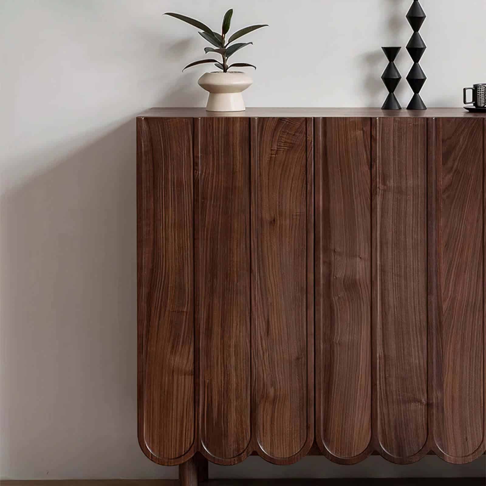 Bella Cabinet: elegant