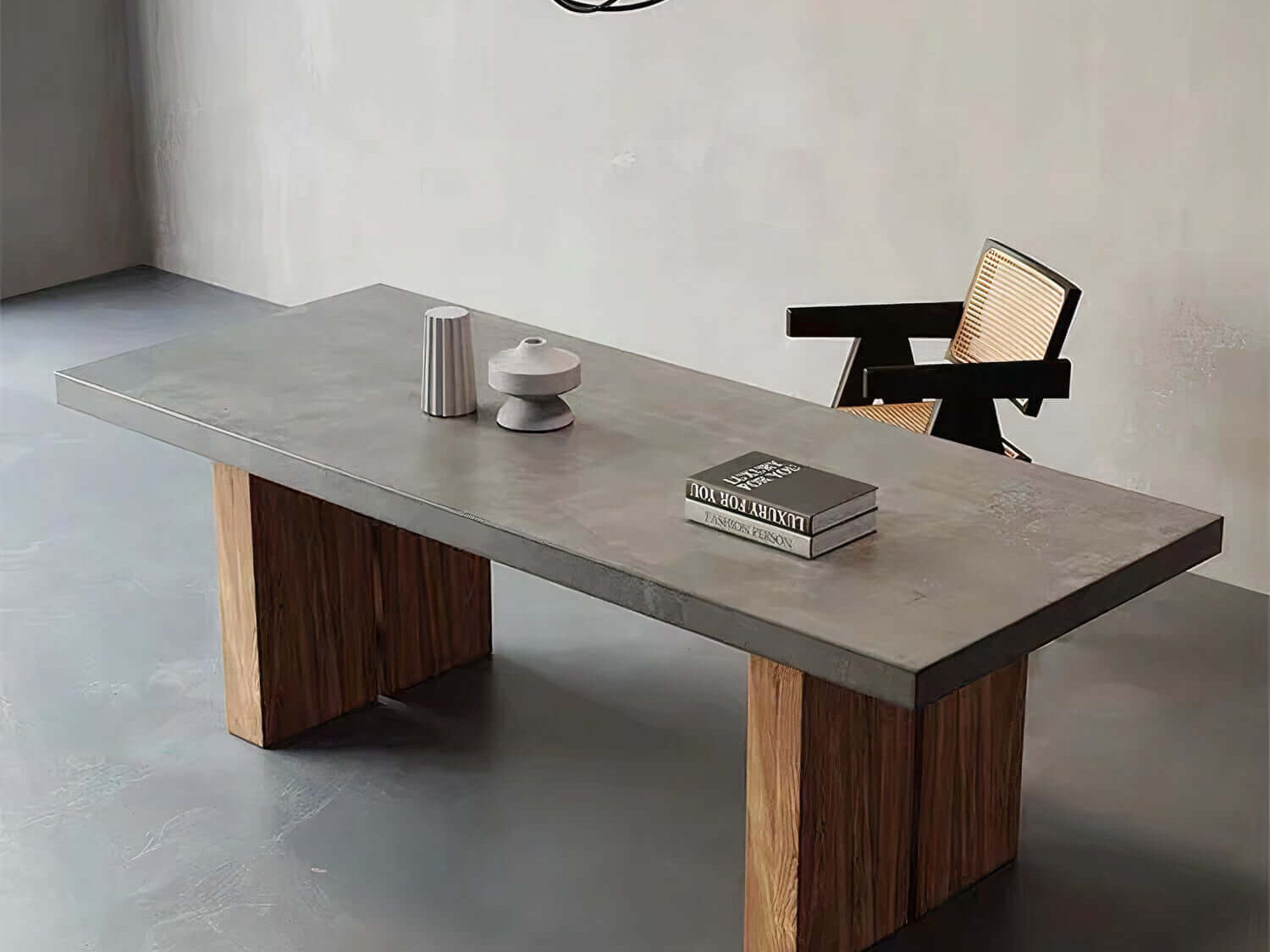 Telo dining table