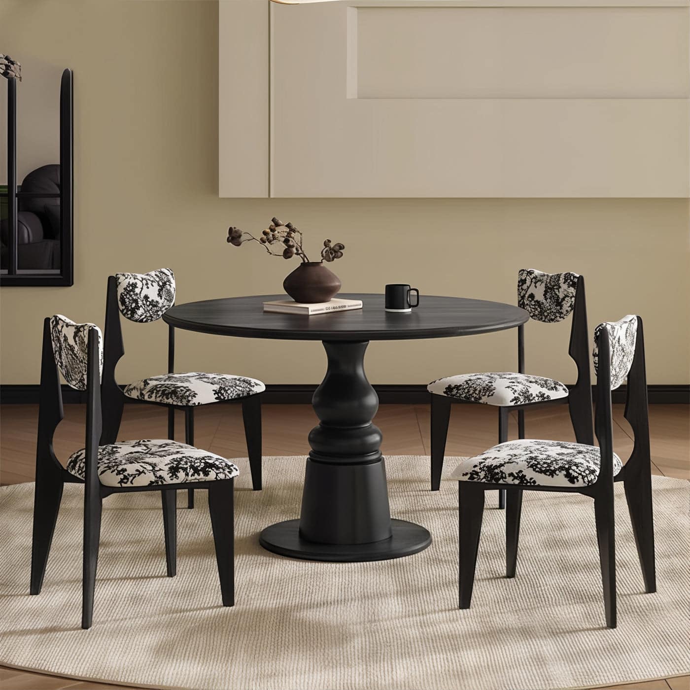 Moana round dining table