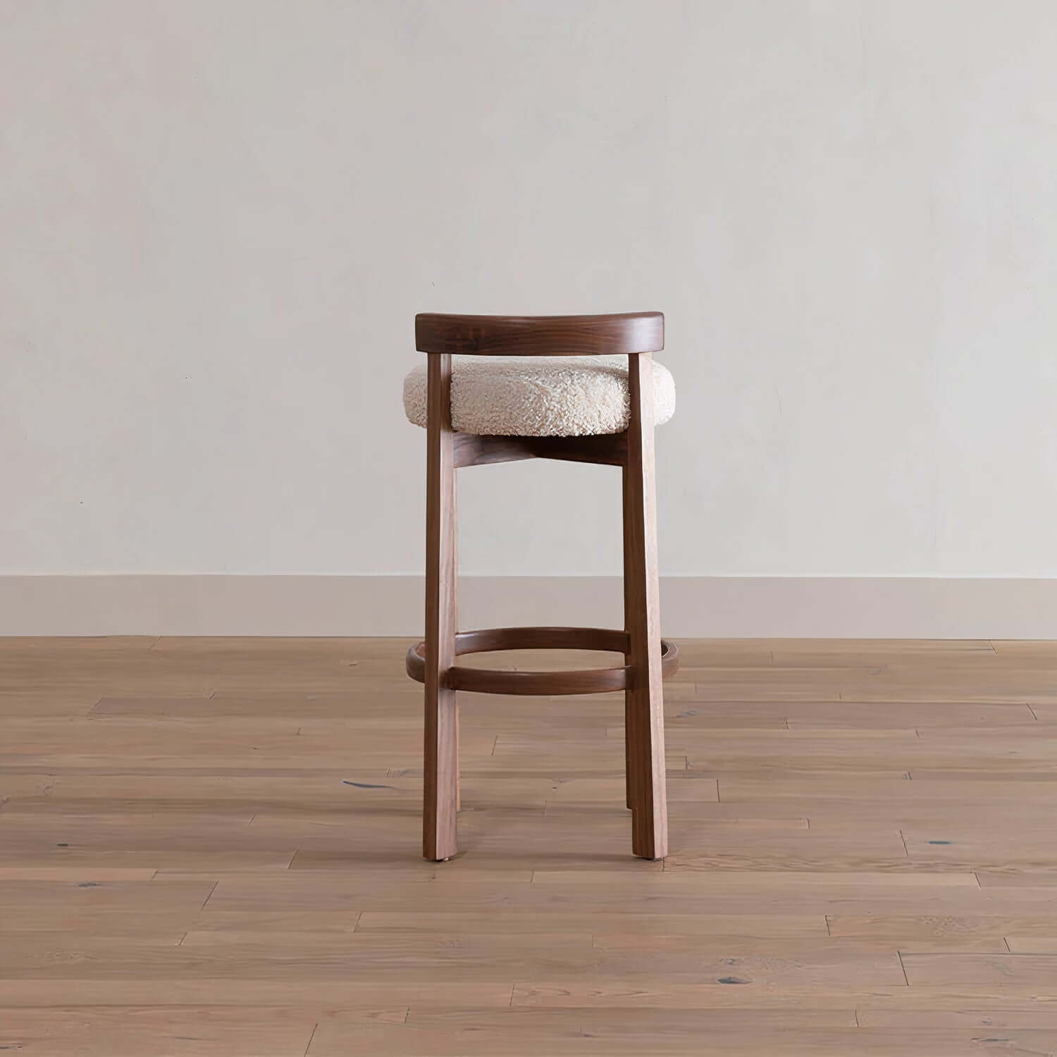 Maisy bar stool with