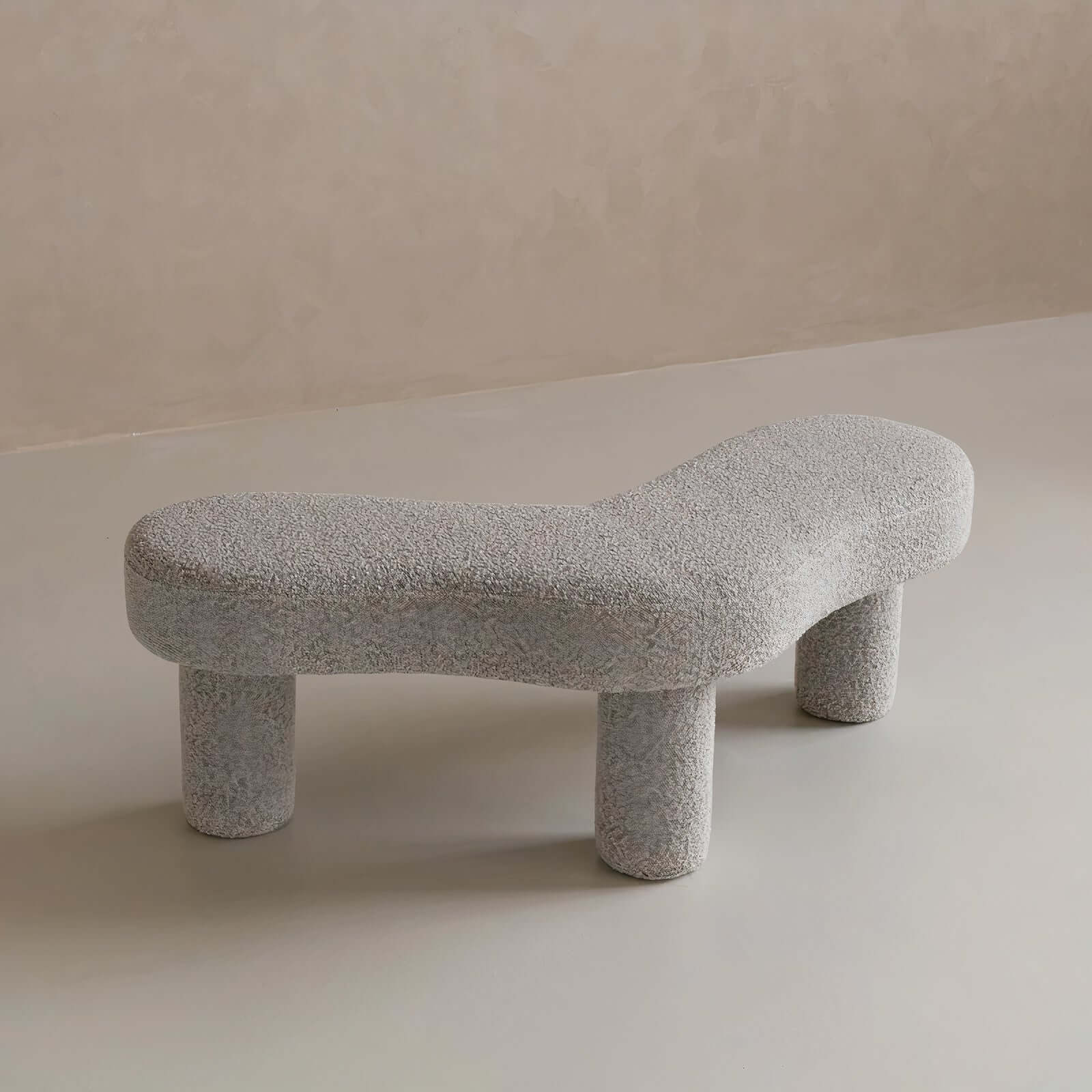 Curved boucle Dahl