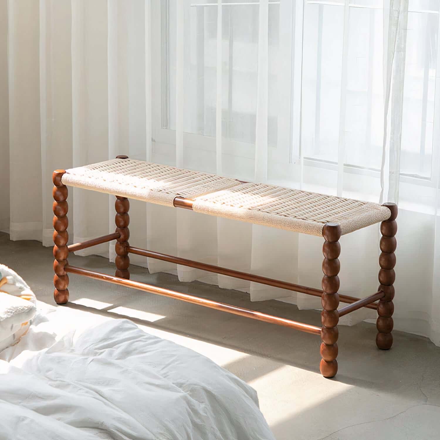 Cielo bench with hand