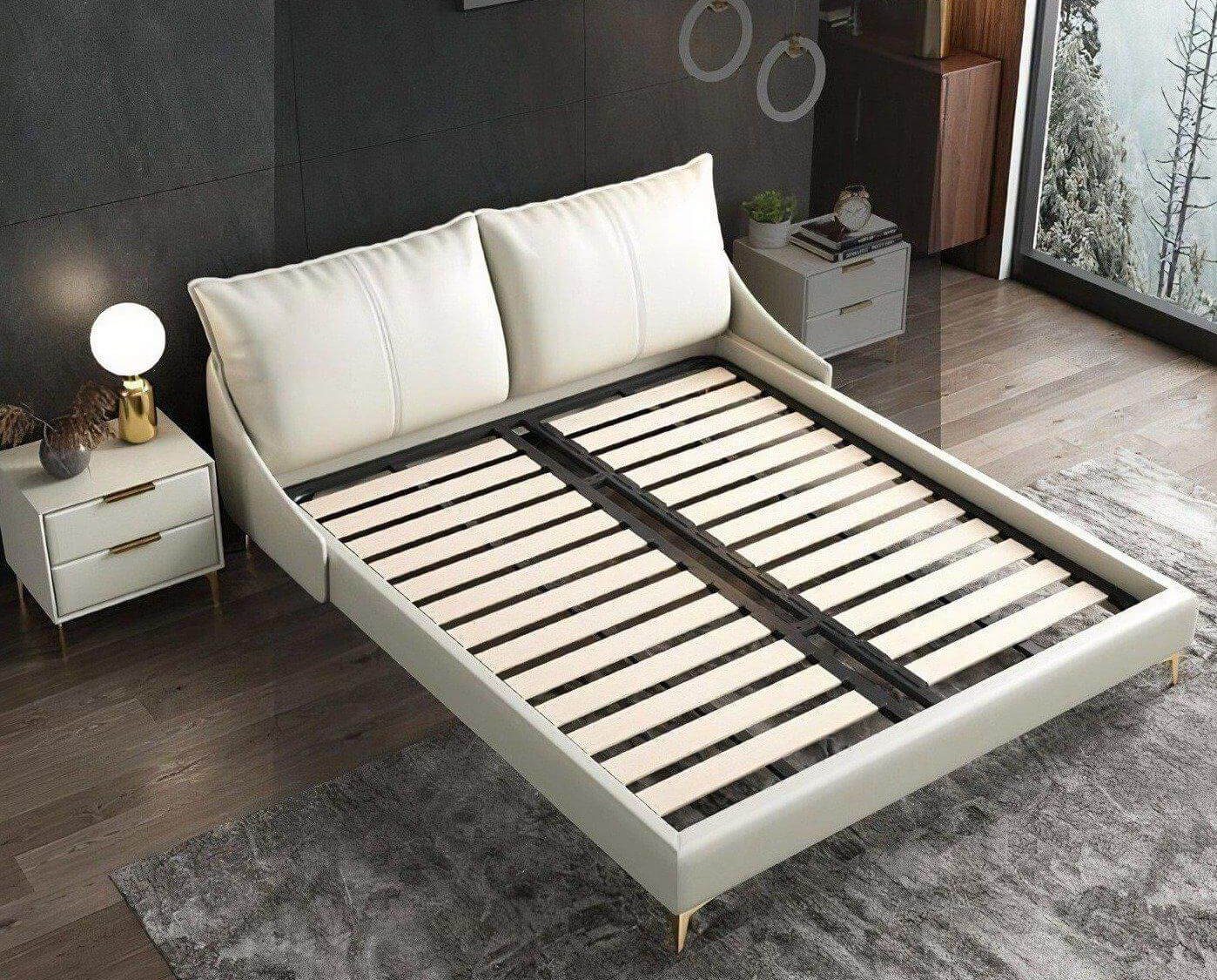 Bridget bed with