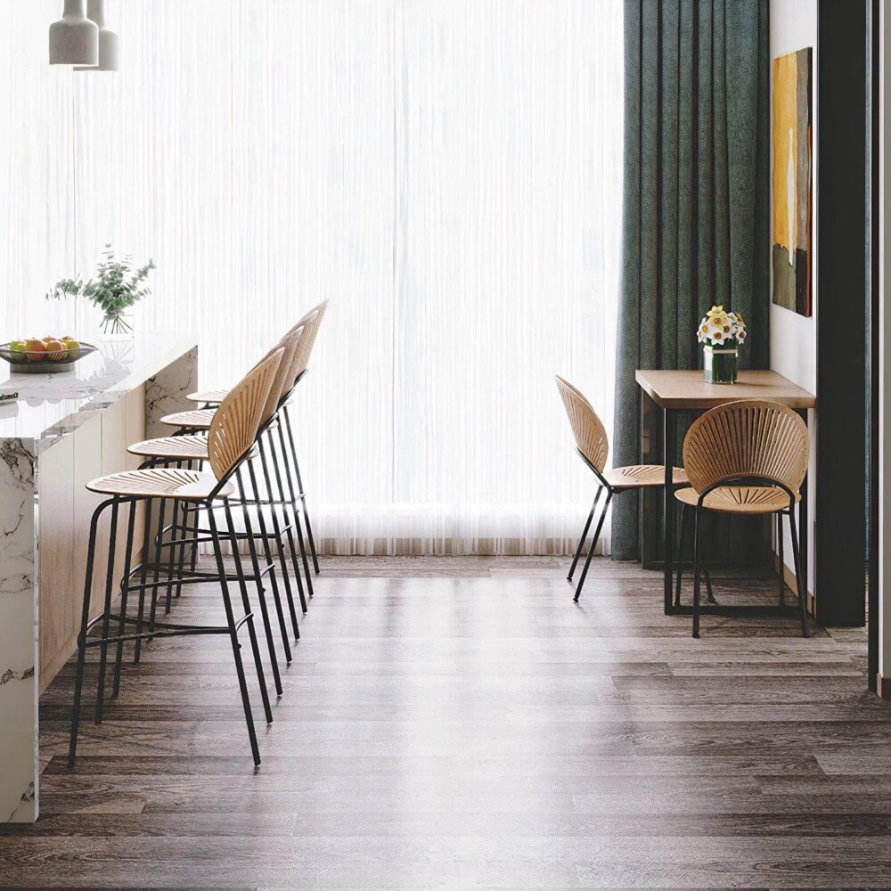 Light wood Danna bar