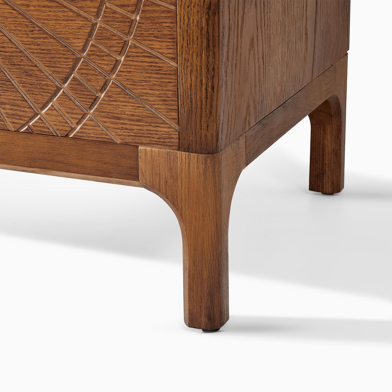 711F6E88-A545-5F45-5F91-0E476B7440E3 Vigdis Wood Media Console