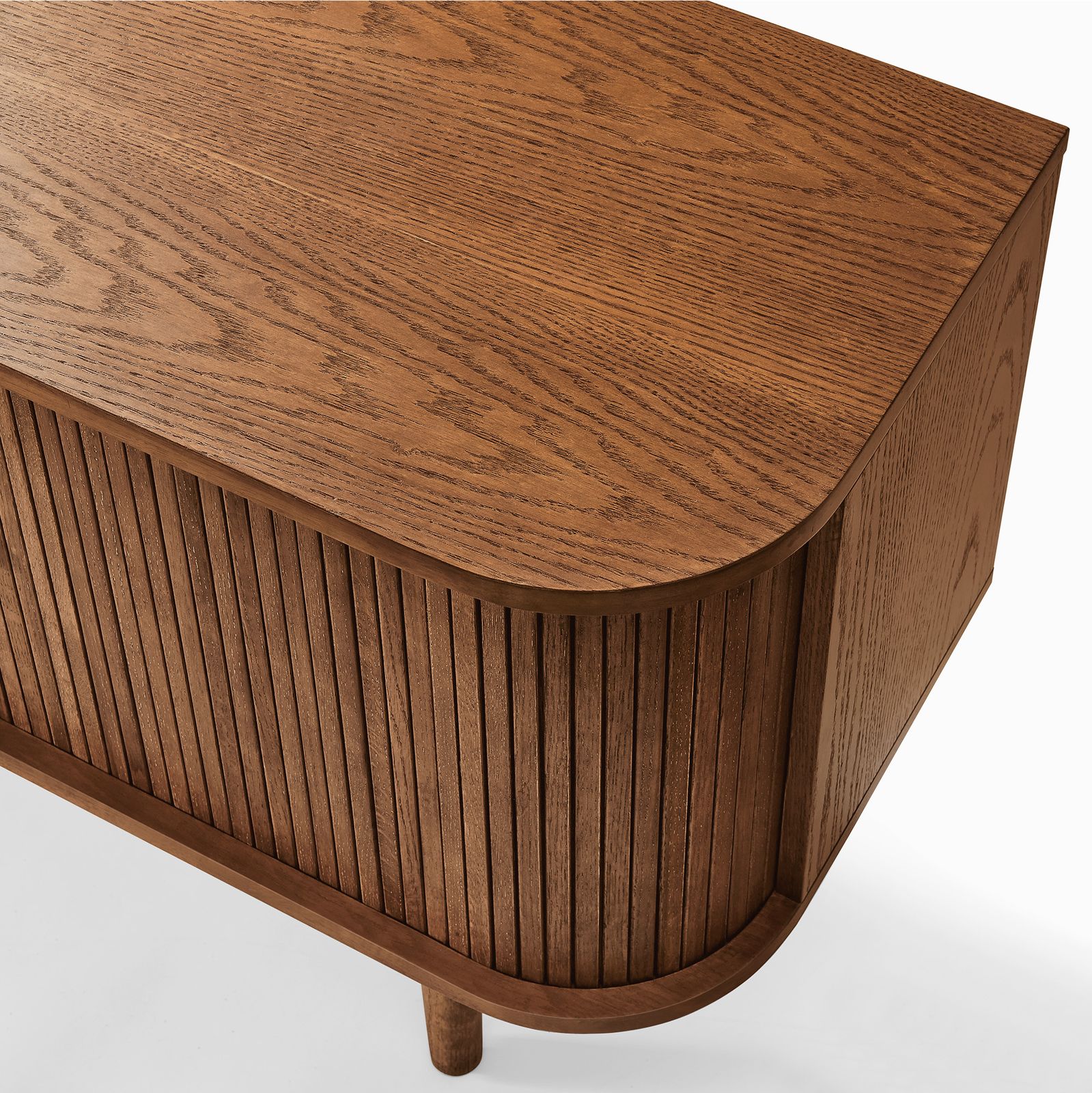 EFB2C87A-F52E-869C-9677-E78462D5A160-1 Tristan Ash Media Console