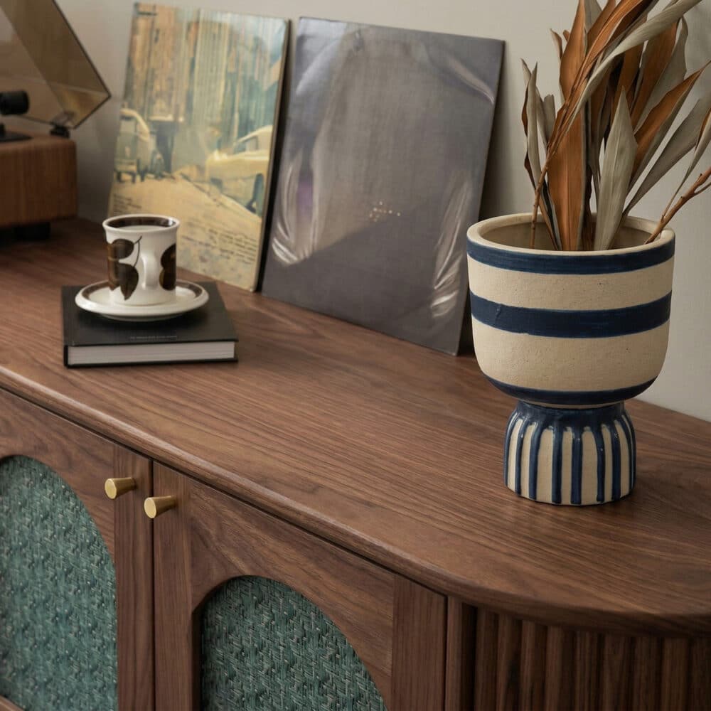 Mid-Century Walnut Wood TV Stand with Storage Cabinet 相册图 #4 resized