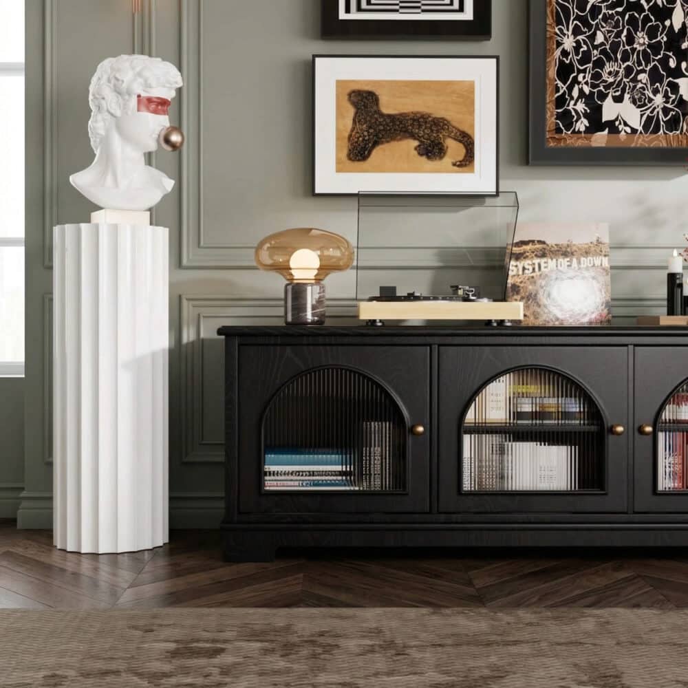 Modern Low-Profile TV Cabinet with Arched Glass Doors Freestanding Storage Console 相册图 #5 scene